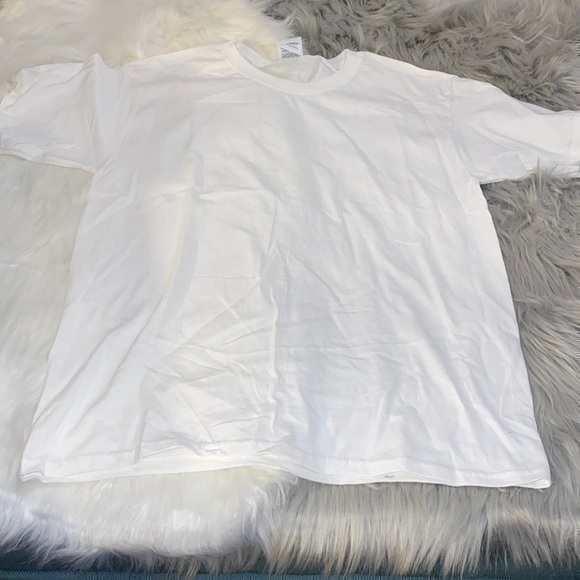 Jarzees Women’s white T-shirt size XL 🆕 - Picture 1 of 2